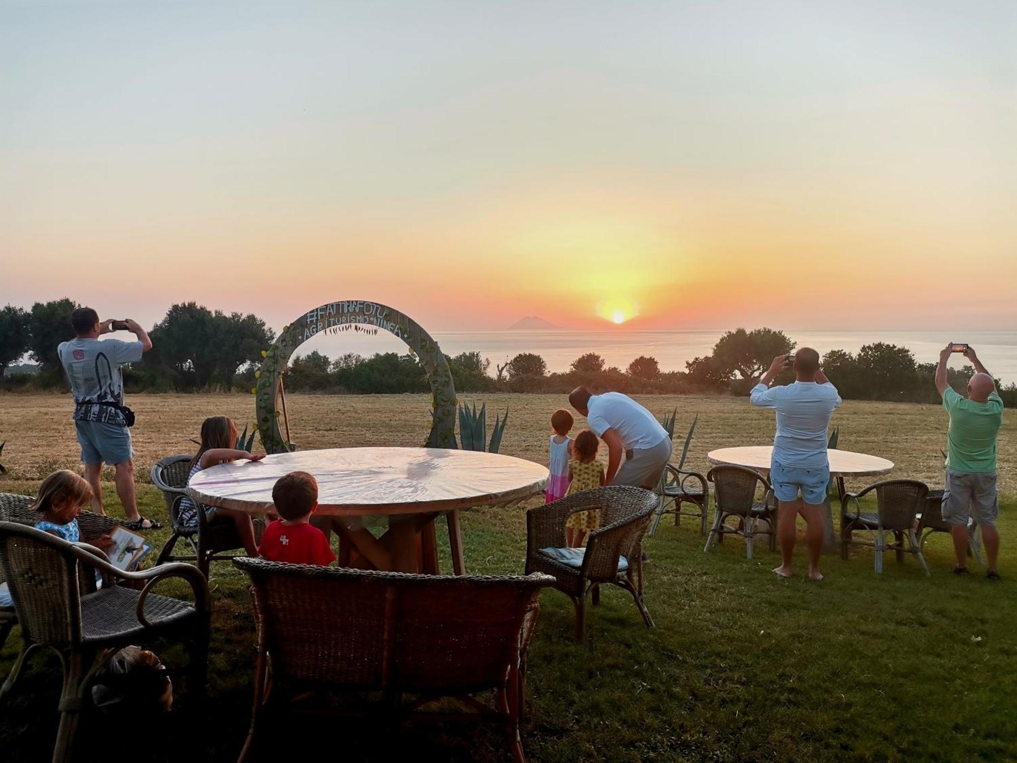 ריקאדי Agriturismo Ninea מראה חיצוני תמונה