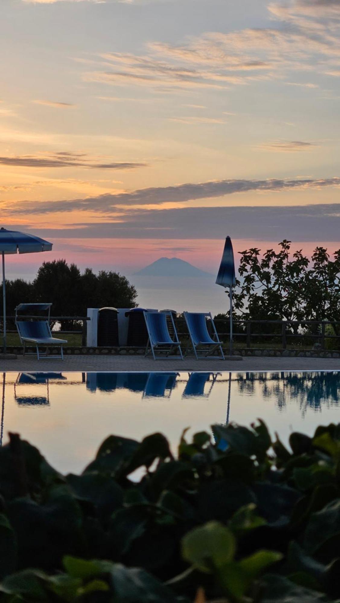 ריקאדי Agriturismo Ninea מראה חיצוני תמונה