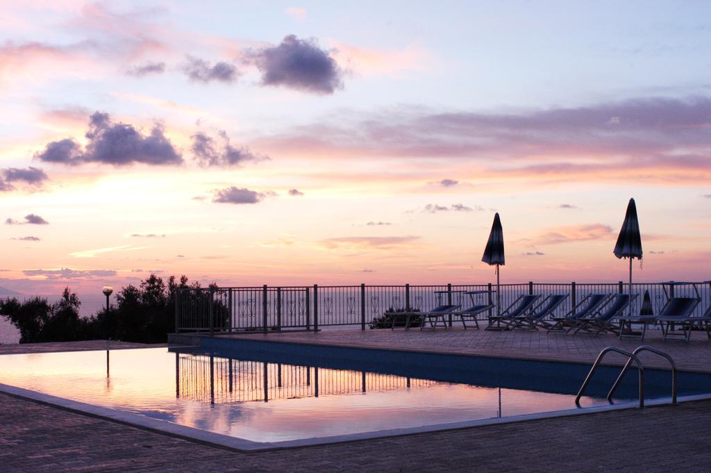 ריקאדי Agriturismo Ninea מראה חיצוני תמונה
